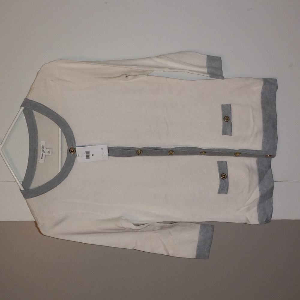 BRAND NEW Banana Republic sweater